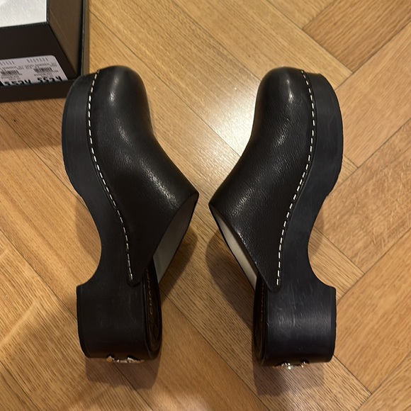 Chanel clogs - Picture 7 of 9